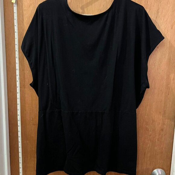 🐻Size 2X - Ava-Viv - Black Short Sleeve Knit Pullover w/Twisted Front - Picture 5 of 6